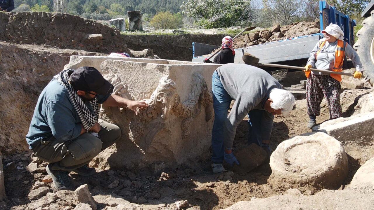- Stratonikeia ve Lagina Kazı Heyeti Başkanı Prof. Dr. Bilal