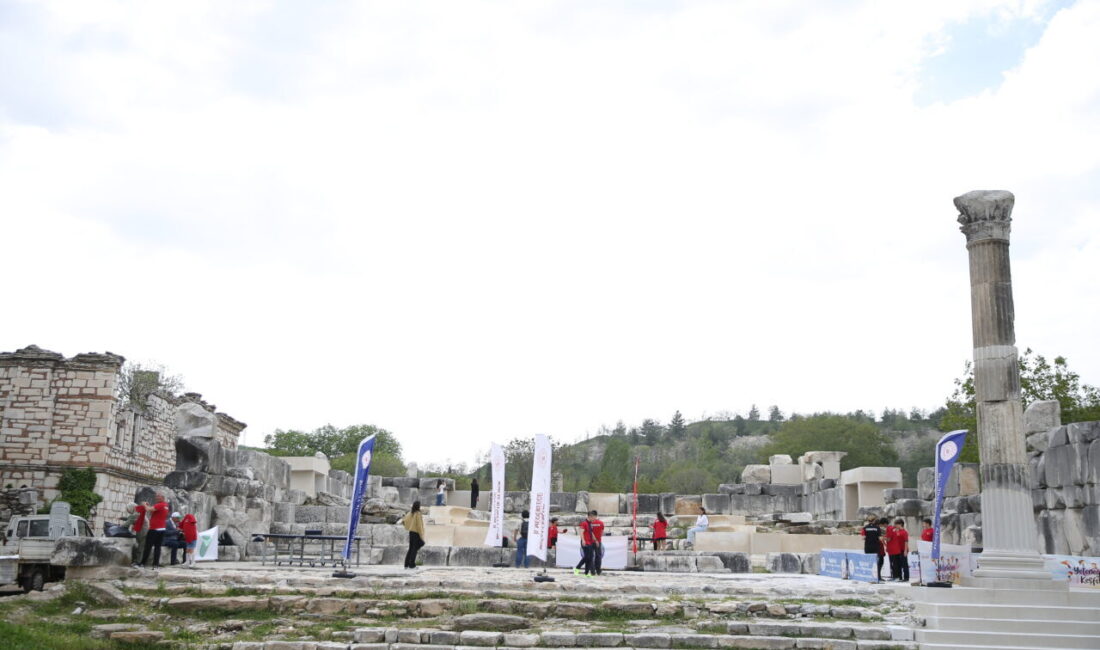 MUĞLA (AA) – Muğla'da "Gladyatörler Kenti" olarak anılan, 1200 yıllık