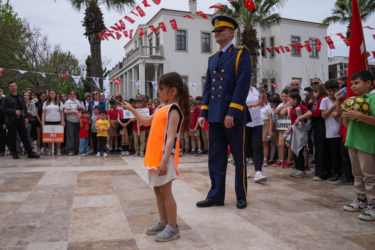 İZMİR (AA) – İzmir'in Urla ilçesinde, 23 Nisan Ulusal Egemenlik