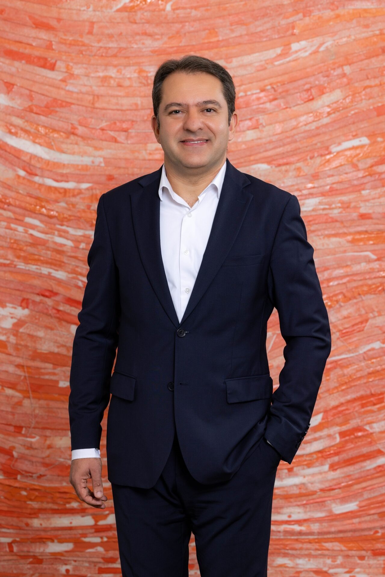 - Hepsiburada Kurumsal İlişkiler, İletişim ve Sürdürülebilirlik Başkan Yardımcısı Tanır:
-