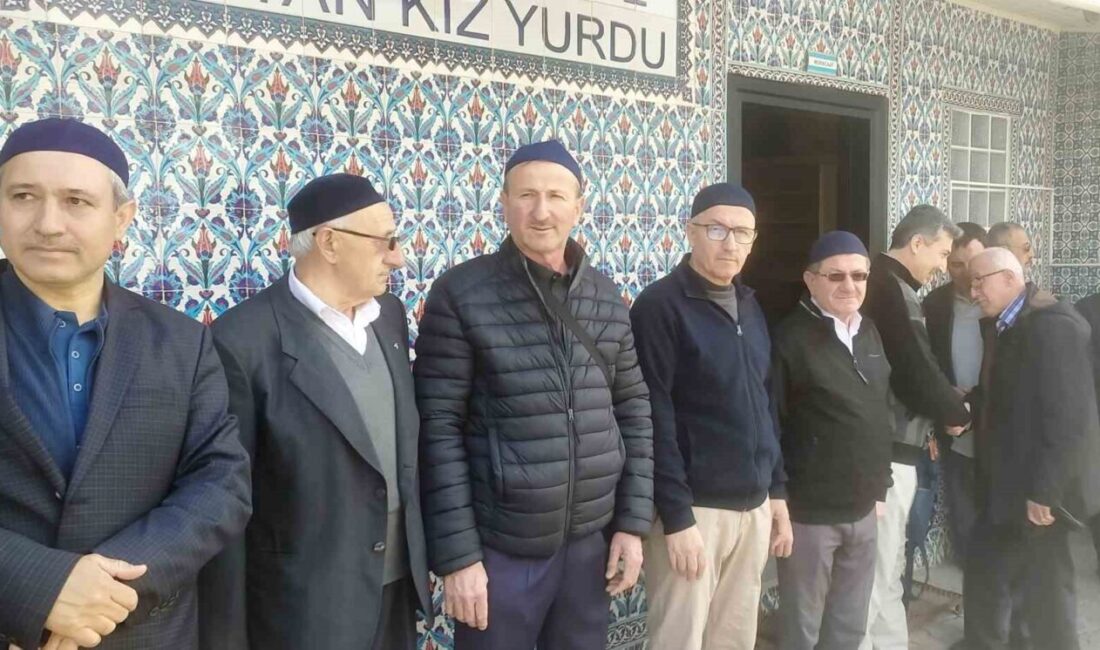 Kütahya’nın Hisarcık ilçesinde, şirket organizasyonunda umreye gidecek olan 20 kişilik