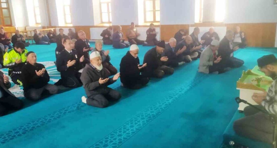 Kütahya’nın Hisarcık ilçesinde, Polis Teşkilatı’nın kuruluşunun 180. yıldönümü etkinlikleri çerçevesinde