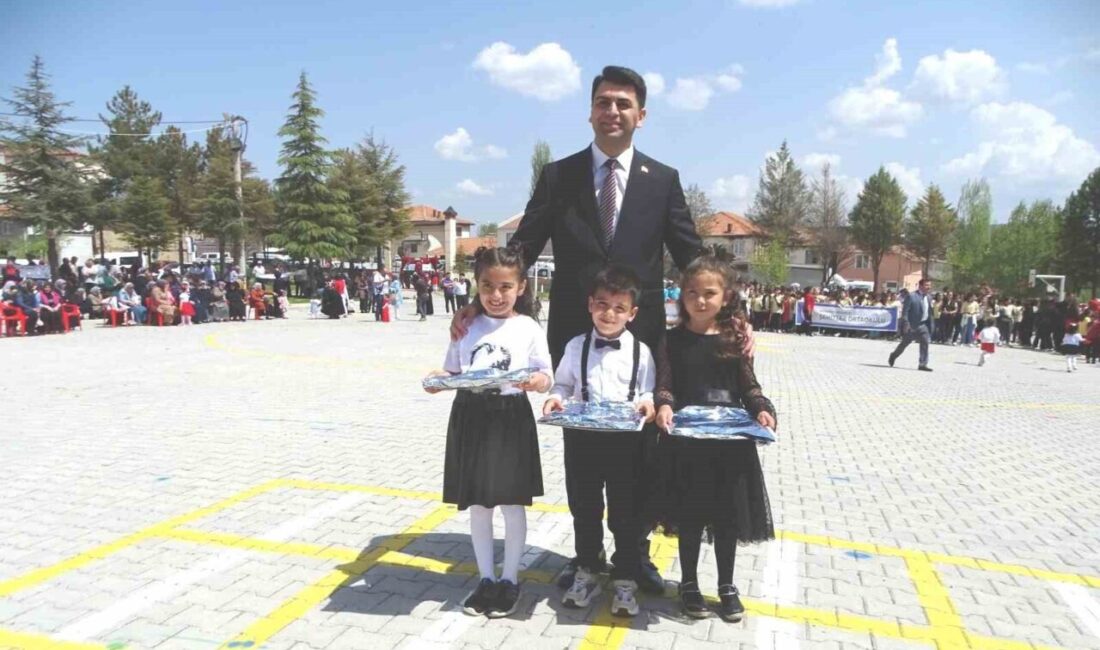 Kütahya’nın Hisarcık ilçesinde 23 Nisan Ulusal Egemenlik ve Çocuk Bayramı