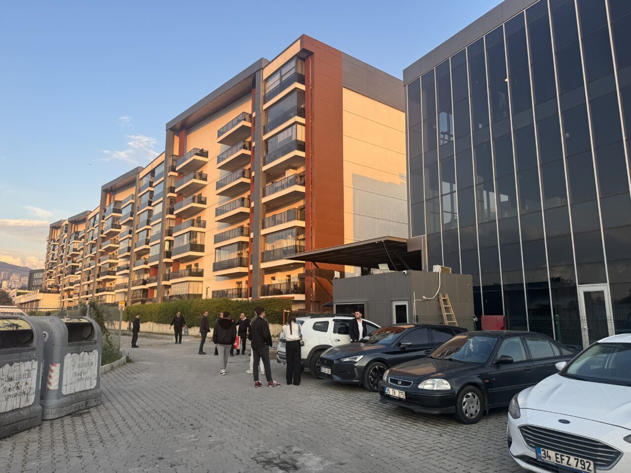 İZMİR (AA ) – İzmir'in Çiğli ilçesinde eski nişanlısını öldüren