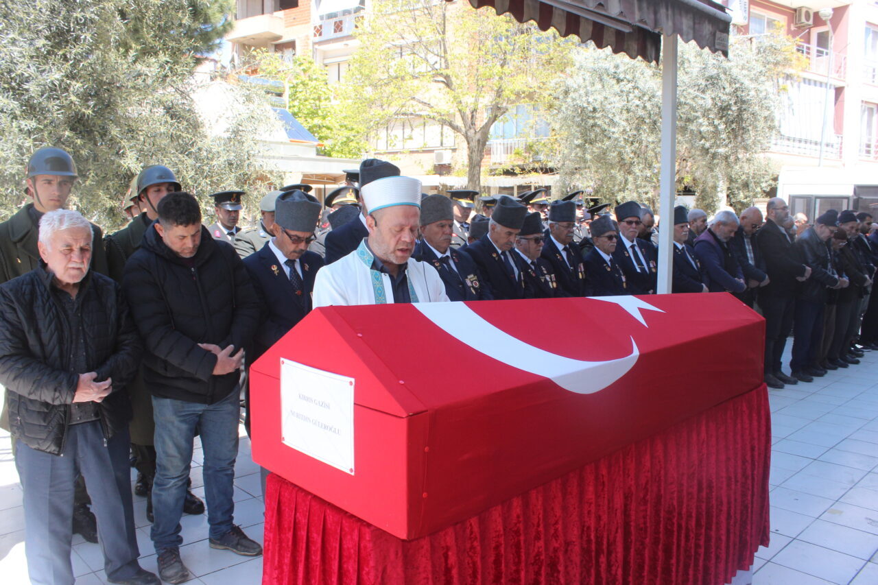 İZMİR (AA) – Vefat eden Kıbrıs gazisi Nuritdin Güleroğlu'nun (72)