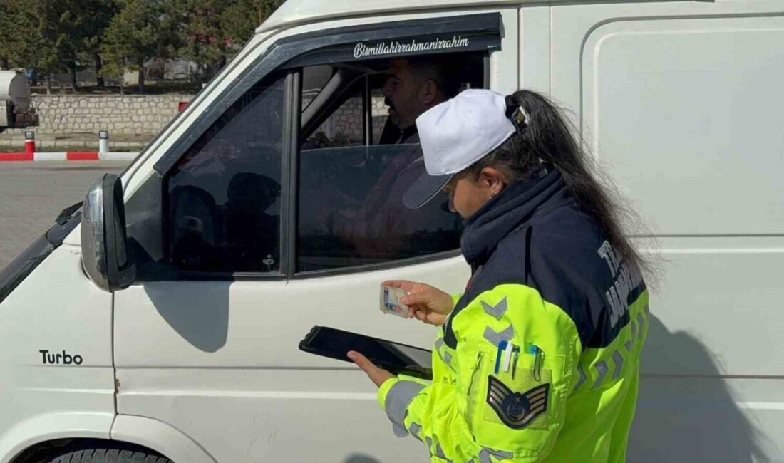 Afyonkarahisar’da jandarma ekipleri bayram tatili boyunca 669 personel ile dron