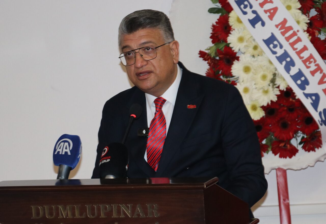 - Sempozyuma çevrim içi katılan YÖK Başkanı Erol Özvar:
- "(Abdullah