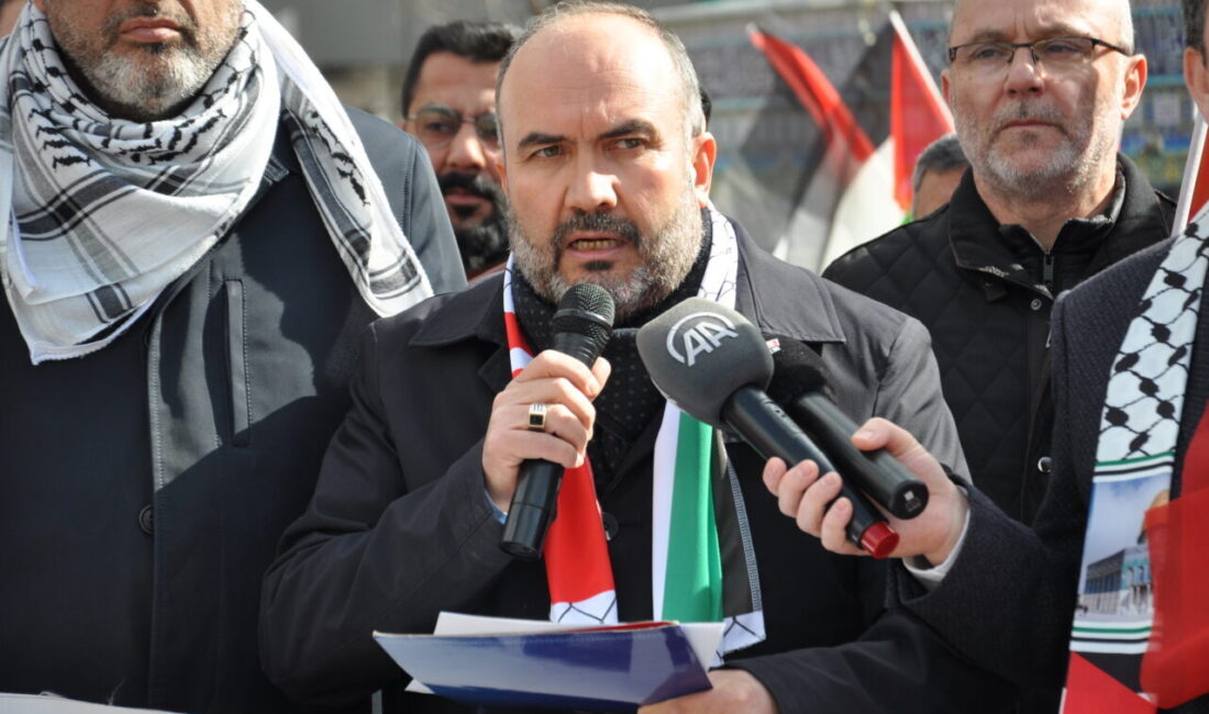 KÜTAHYA (AA) – Kütahya'da İsrail'in Gazze'ye yönelik saldırıları protesto edildi.