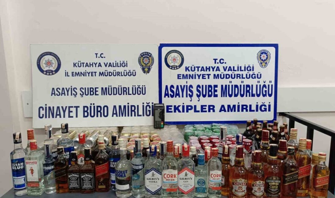 Kütahya’da asayiş uygulamasında durdurulan araçta çeşitli alkol şişeleri ve bir