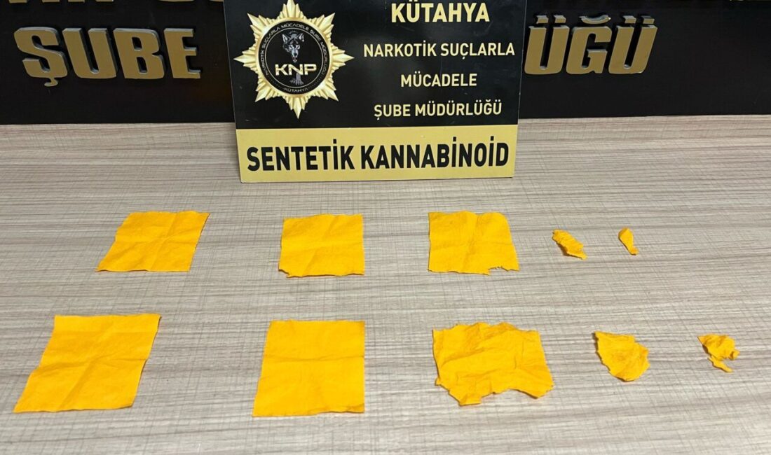 KÜTAHYA (AA) – Kütahya'da, uyuşturucu ticareti yaptıkları iddiasıyla gözaltına alınan