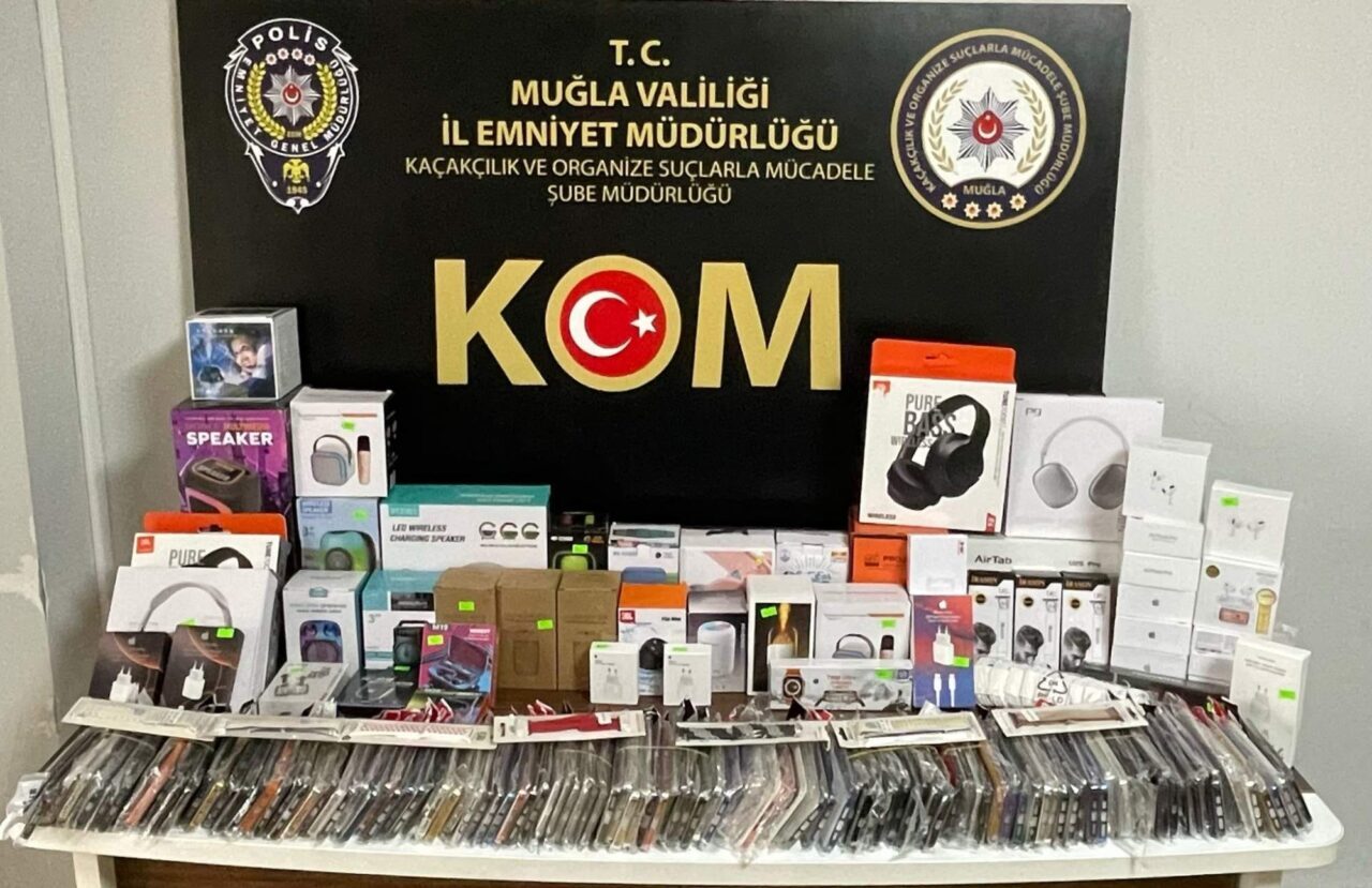 MUĞLA (AA) – Muğla'nın Ortaca ilçesinde polis ekiplerince düzenlenen kaçakçılık