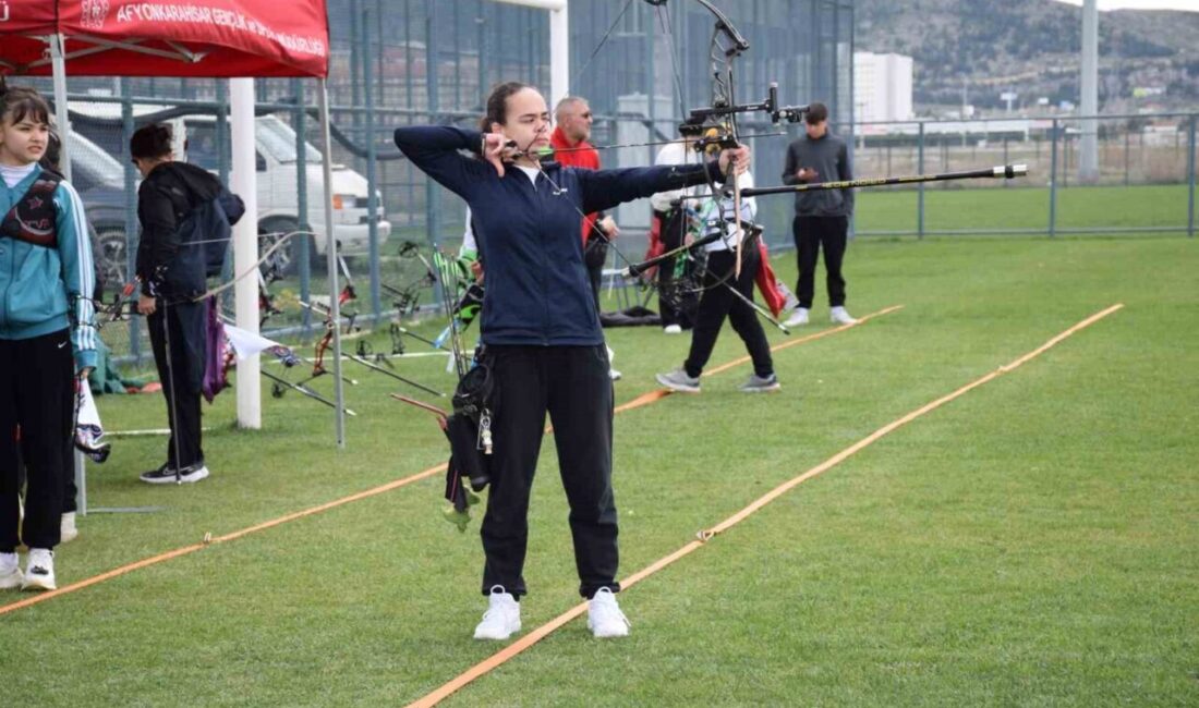 Afyonkarahisar’da ‘Gençler, Yıldızlar ve Küçükler Kategorilerindeki’ okçuluk müsabakaları Kocatepe Spor