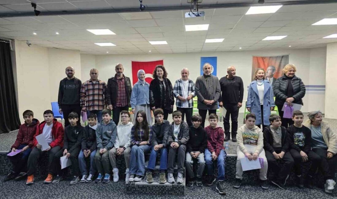 Eskişehir Türk Ocağının geleneksel hale gelen Ortaokullar Arası Millî Kültür