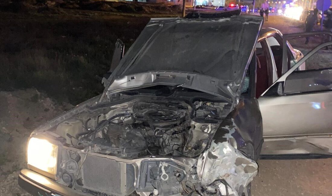 Afyonkarahisar’da meydana gelen trafik kazasında otomobilin çarptığı motosiklette bir kişi
