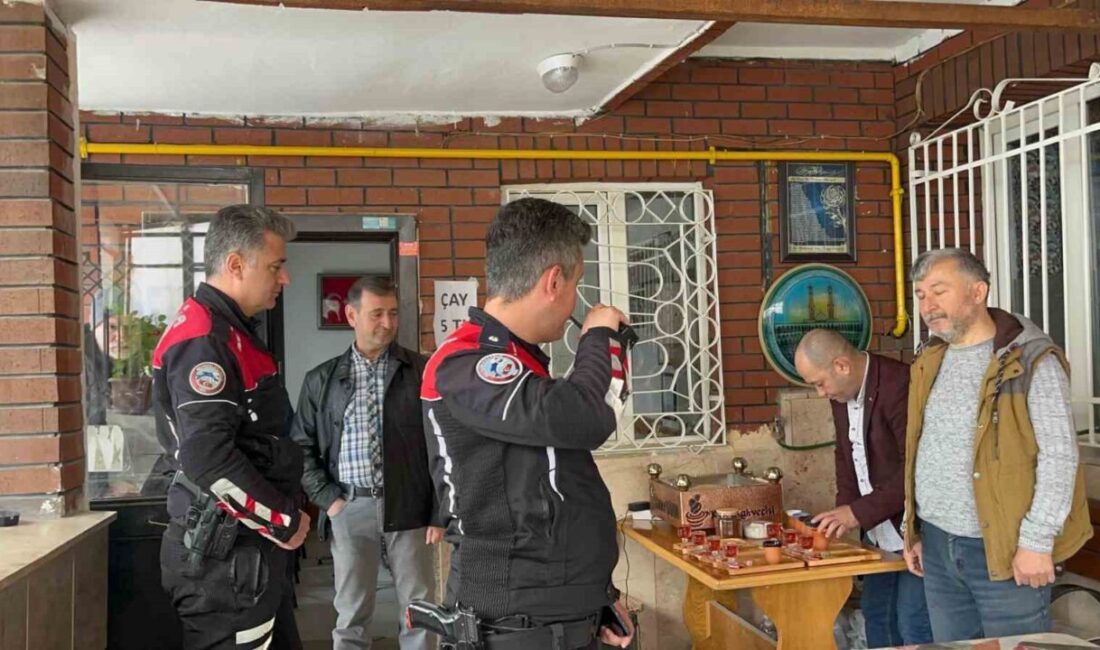 Eskişehir’de yaşayan bir grup vatandaş, Hacı Ahmet Yavuzer Cami’nde kavga