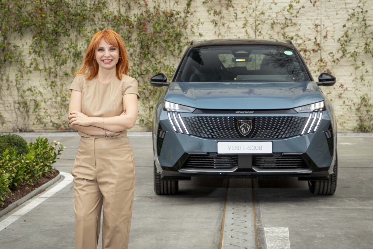 - Peugeot Türkiye Genel Müdürü Gupse Kaplan:
- "Aylık satış rekorumuzu