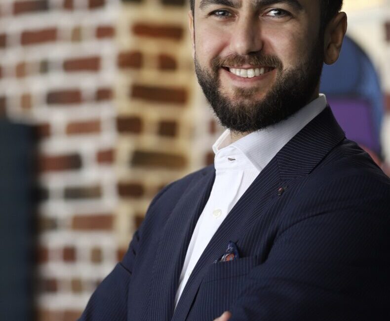 - StayLoop.co Kurucusu Orhan Beyazıt:
- "Influencerlar artık seyahatlerinden önce hangi