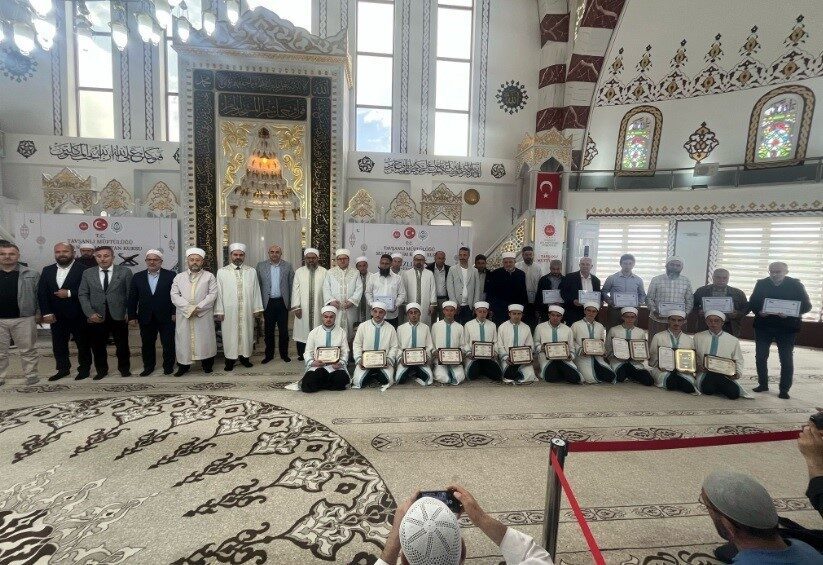 Kütahya’nın Tavşanlı ilçesinde Sultan Selim Kur’an Kursu’nda eğitim alan 45