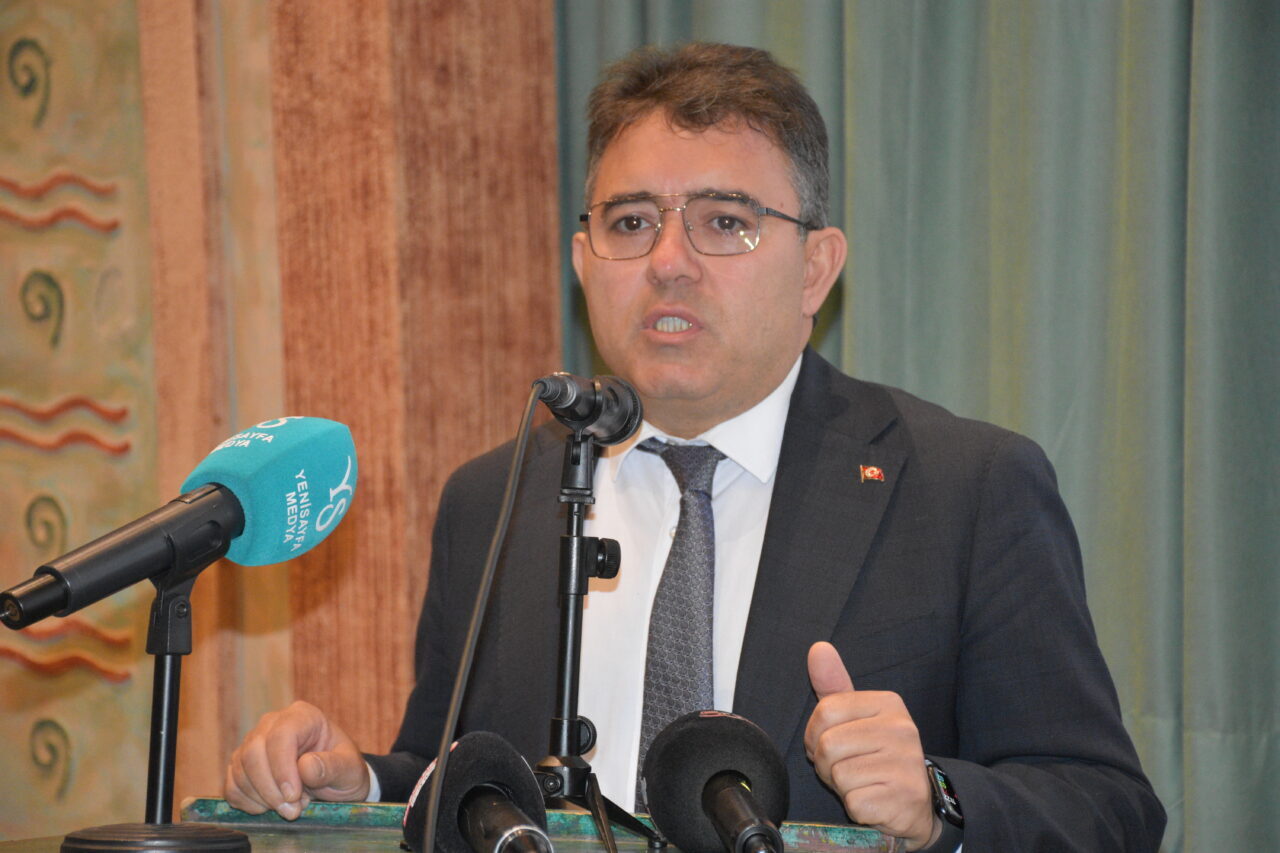 - "Turizmde müşteri sadakatinden söz etmek mümkün değil. Müşteri sadakatini