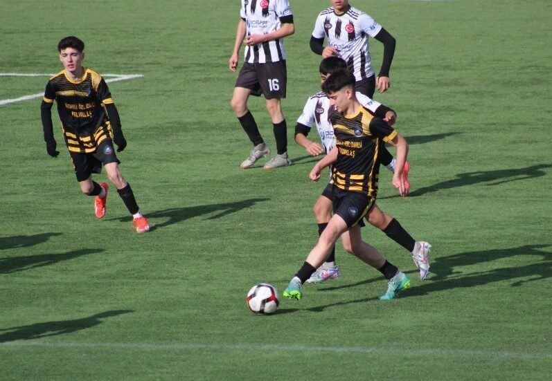 Kütahya U17 Ligi’nde hafta sonu Asım Alkış stadında oynanan karşılaşmada