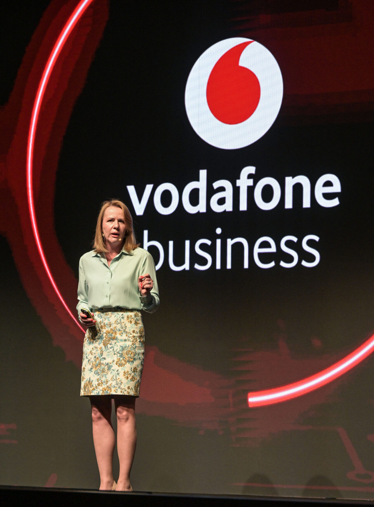 - Vodafone Business CEO'su Marika Auramo:
- "Önümüzdeki dönemde de Türkiye'deki