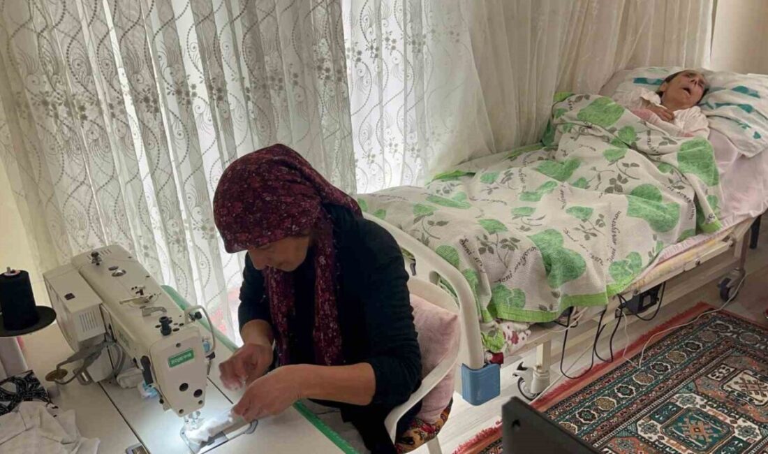 Gaziantep Büyükşehir Belediyesindeki görevini bırakıp, yatağa bağlı alzaymır hastası annesine