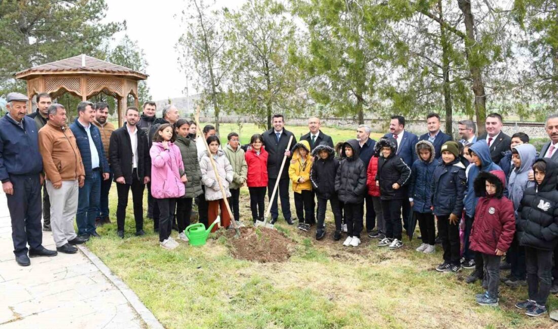 Eskişehir’de ’Yunus Emre Kültür ve Sanat Haftası’ çerçevesinde, öğrenciler alıç