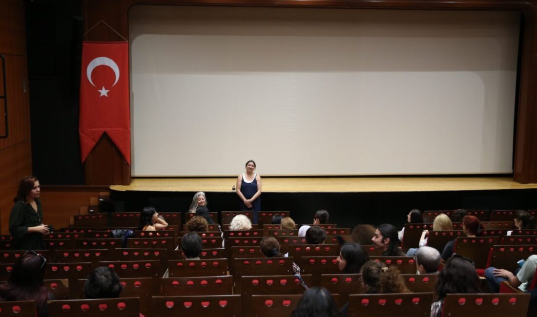 İZMİR (AA) – Kadın Yönetmenler Derneği tarafından bu yıl 8'incisi