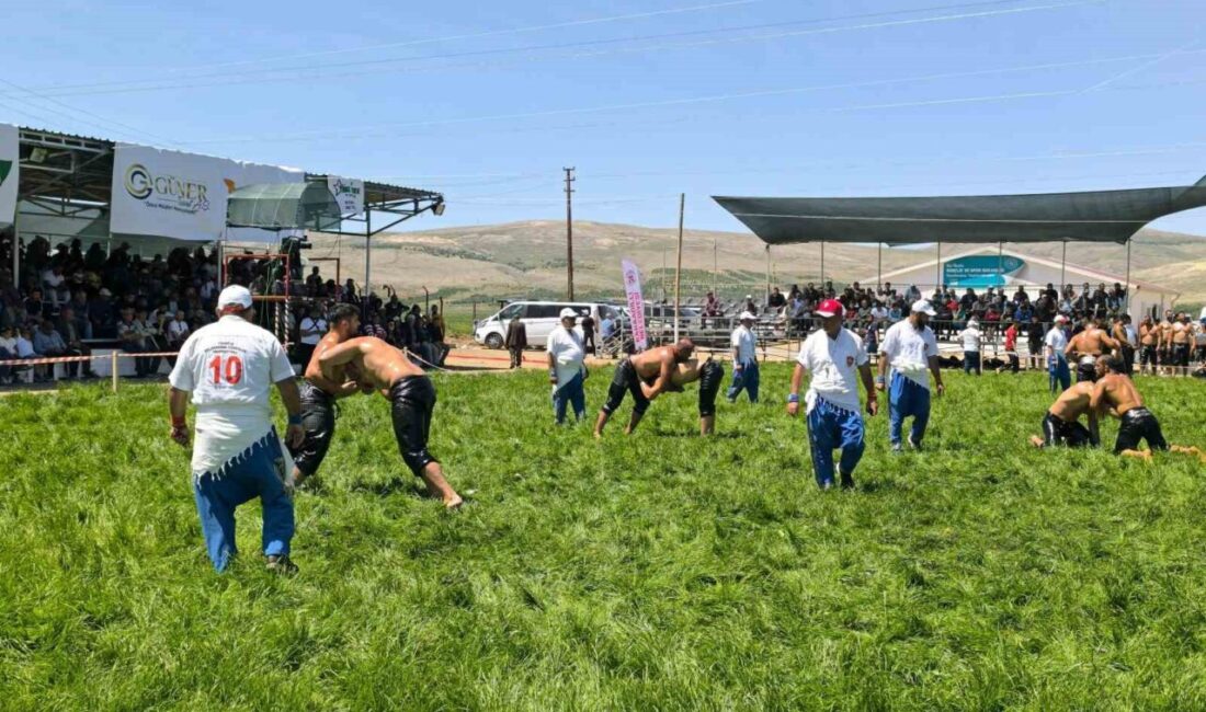 Afyonkarahisar’da bu yıl 42.’si gerçekleştirilen Karaadilli Yağlı Güreşleri kıran kırana