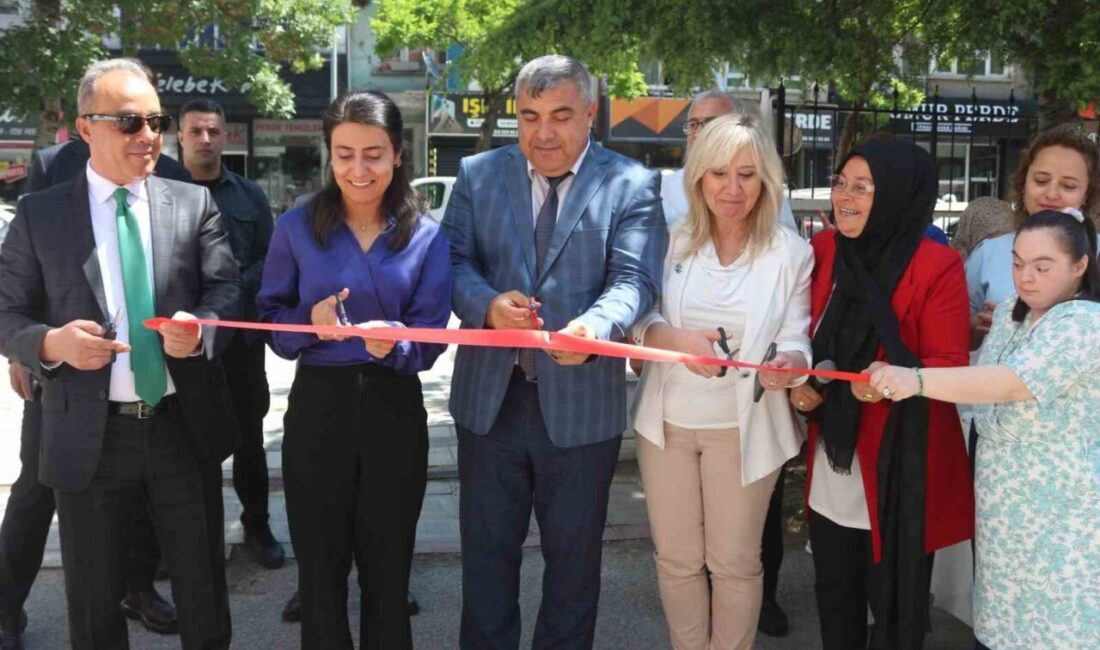 Afyonkarahisar’da 2024-2025 eğitim öğretim yılı Hayat Boyu Öğrenme Haftası etkinlikleri