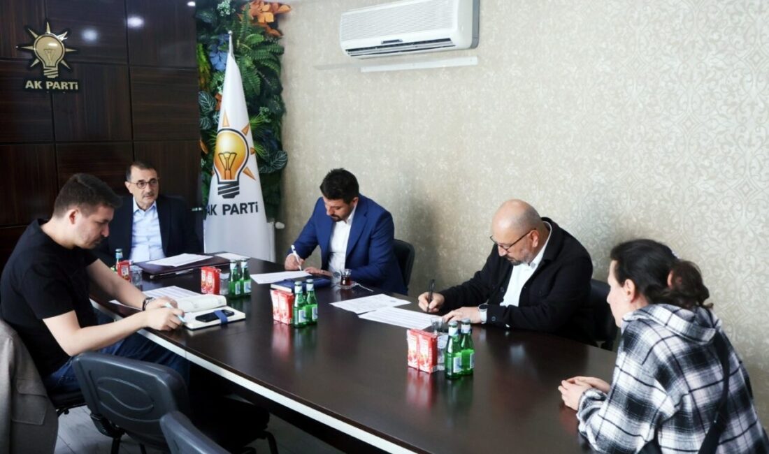 AK Parti Eskişehir İl Başkanlığı tarafından yapılan açıklamada, Halk Günü