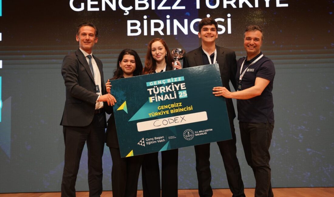 - Elde edilen başarı ile, öğrenciler Yunanistan'ın başkenti Atina'da, 1-