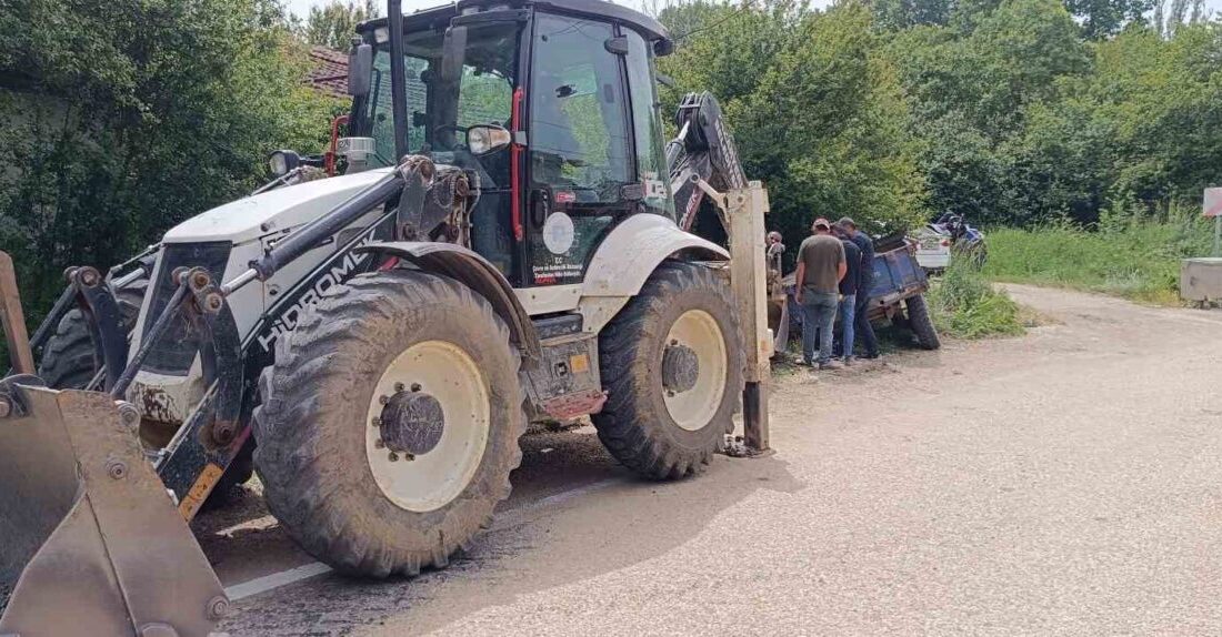 Bilecik’te seyir halinde önüne aniden çıkan köpeği ezmemek için manevra