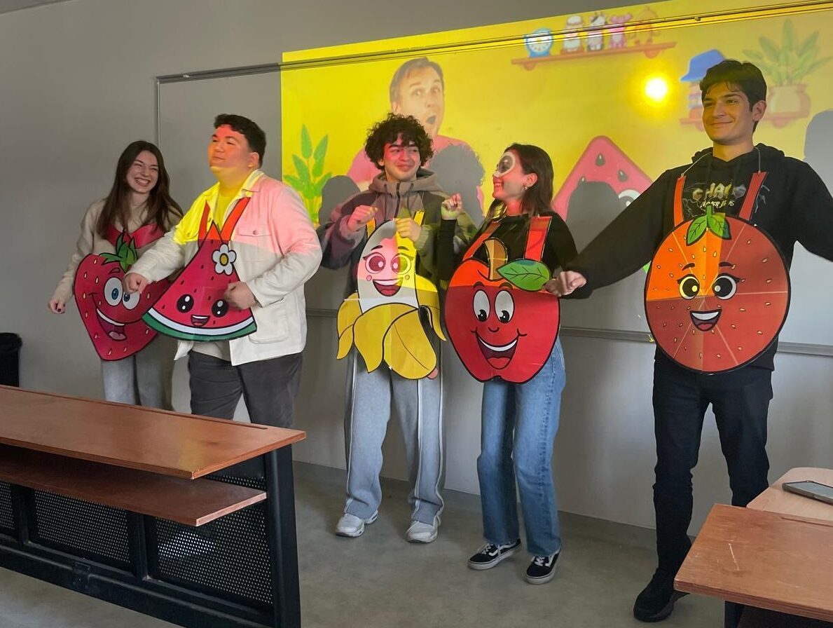 - Biruni Üniversitesi Eğitim Fakültesi İngilizce Öğretmenliği Bölüm Başkanı Dr.