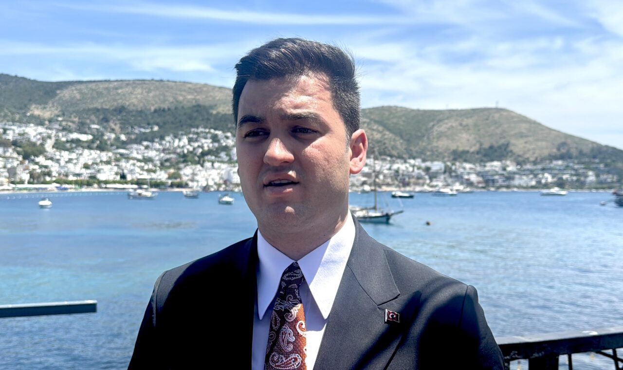 MUĞLA (AA) – Bodrum Belediye Başkanı Tamer Mandalinci, turizm sezonunun