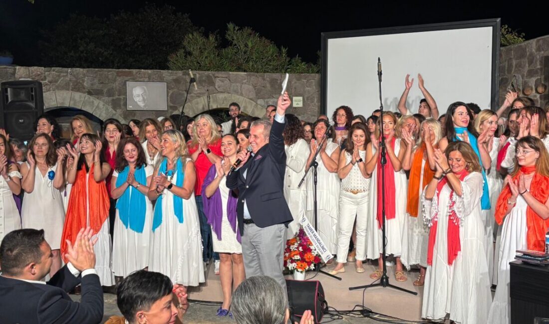 MUĞLA (AA) – Bodrum ilçesinde, "Çok Sesli Şarkılar Şenliği" etkinliği