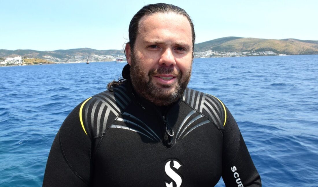 MUĞLA (AA) – Muğla'nın Bodrum ilçesinde bir grup dalgıç, 19