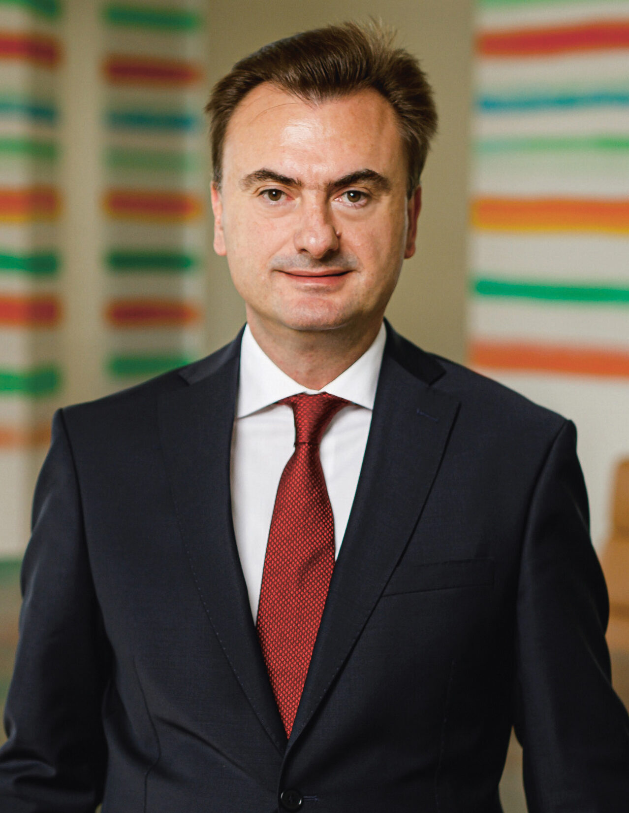 - Borusan Grup CEO'su Erkan Kafadar:
- "Geleceğe umutla bakıyor ve