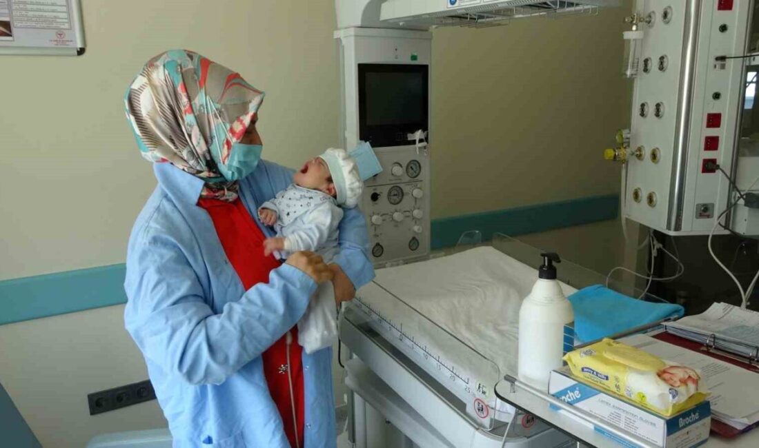 Kütahya Şehir Hastanesi’nde, tıp literatürüne geçecek bir başarıya imza atıldı.