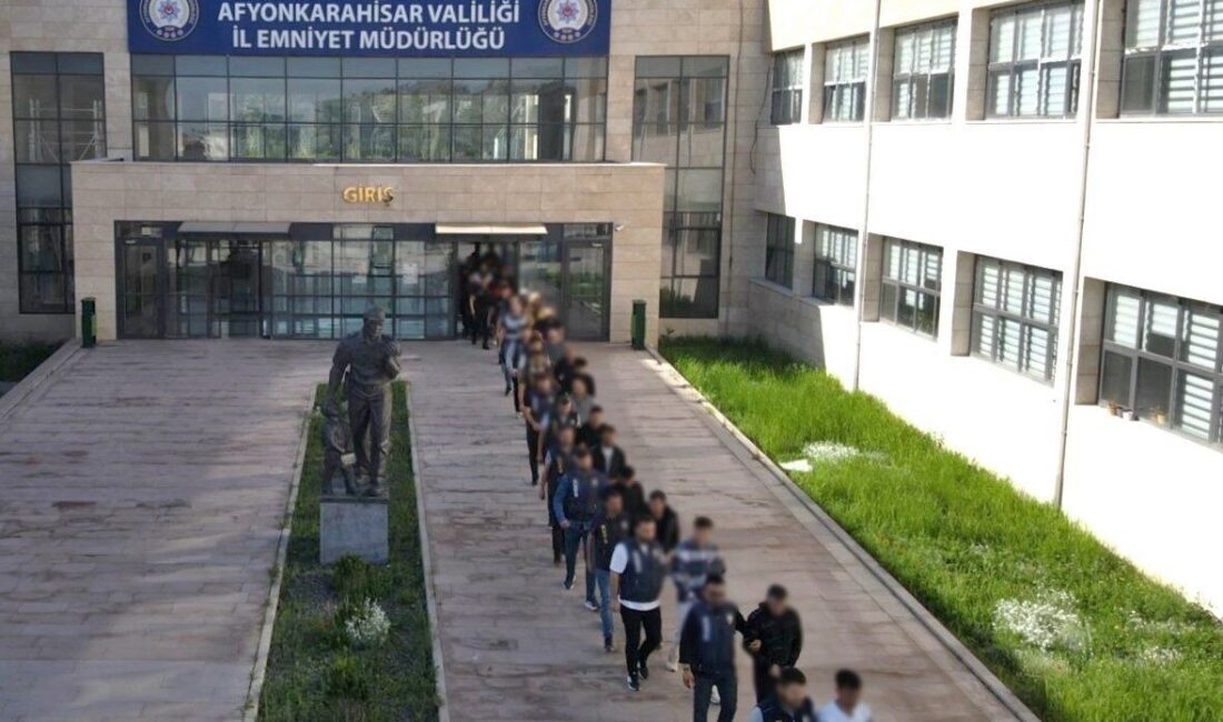 Vatandaşların banka hesaplarına izinsiz olarak ulaşan ve internet üzerinden ‘sıfır