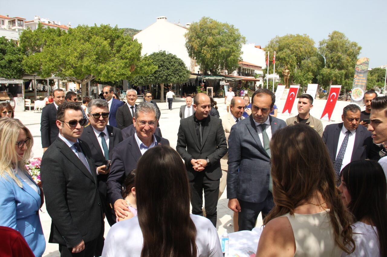 MUĞLA (AA) – Datça ilçesinde, Mesleki Eğitim Fuarı gerçekleştirildi. Datça