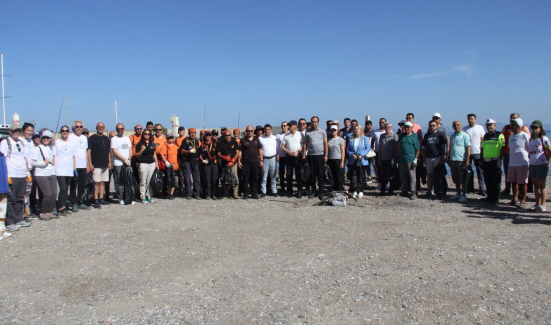 - Etkinlik kapsamında 6 ton çöp toplandı