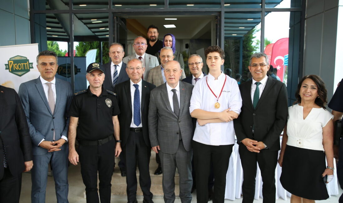 DENİZLİ (AA) – Denizli'de, Türk mutfağı haftası etkinlikleri kapsamında yöreye