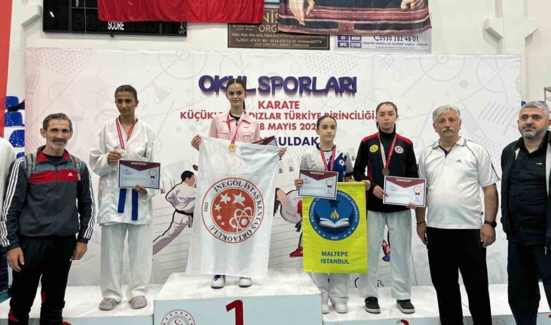 Eskişehir’den Okul Sporları Karate Küçük Kızlar Türkiye Şampiyonası’na katılım sağlayan