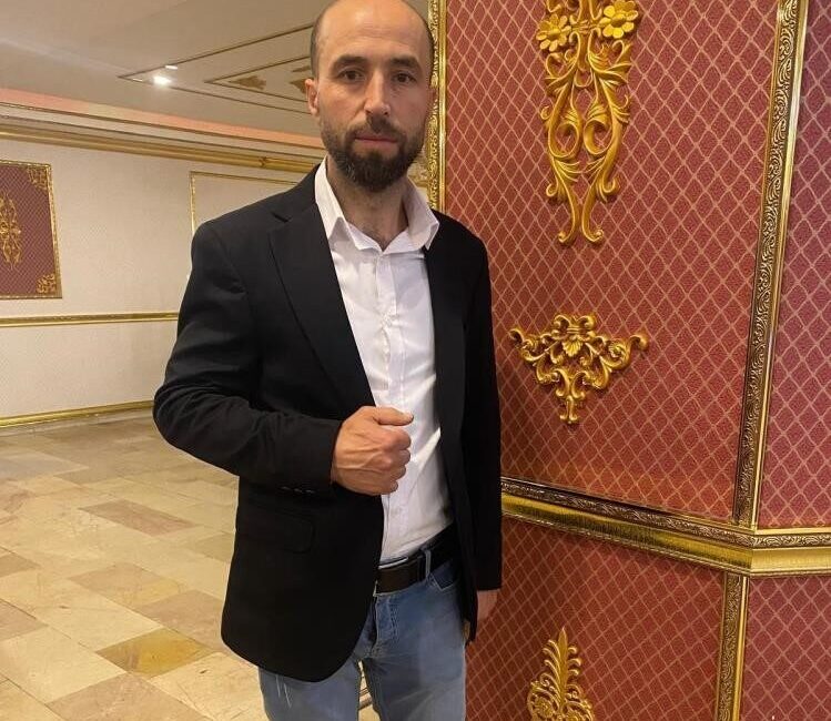 Kütahya’nın Domaniç ilçesine bağlı Durabey köyünde yaşayan traktör tamircisi 40