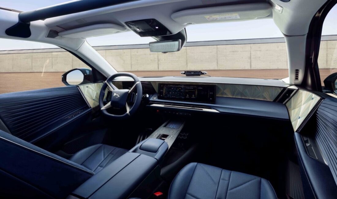 - DS Automobiles CEO'su Xaiver Peugeot:
- "Presidential No8, olağanüstü bir