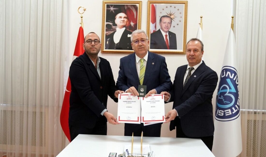 İZMİR (AA) – Efeler Yolu Kültür Rotası'na ait iki ayrı