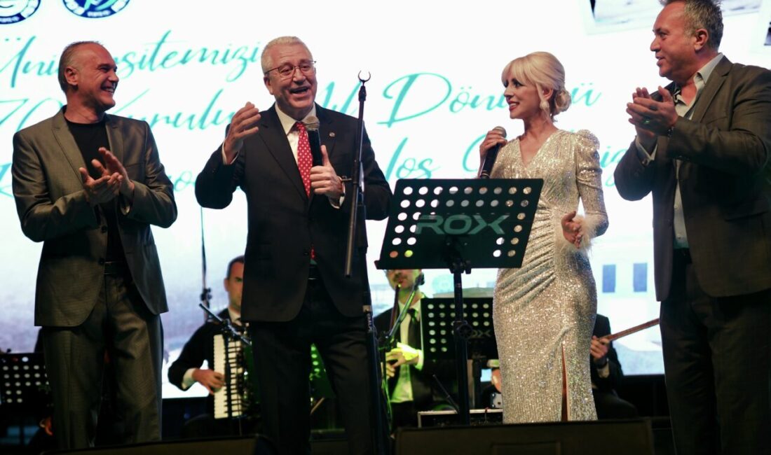 İZMİR (AA) – İzmir'de Ege Üniversitesinin kuruluşunun 70. yıl dönümü