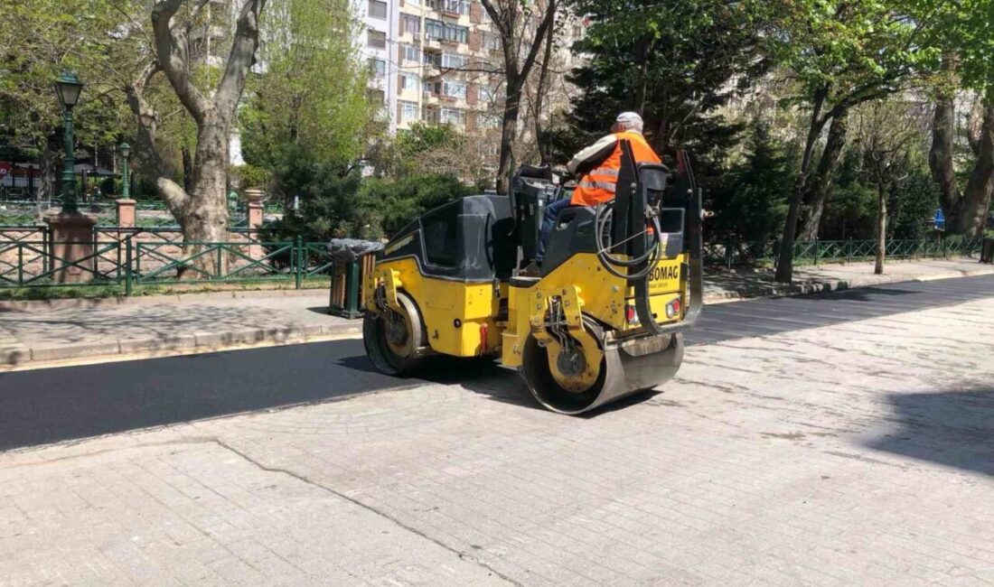 Eskişehir Büyükşehir Belediyesi, Adalar bölgesinde bisiklet yolu çalışmalarına devam ediyor.