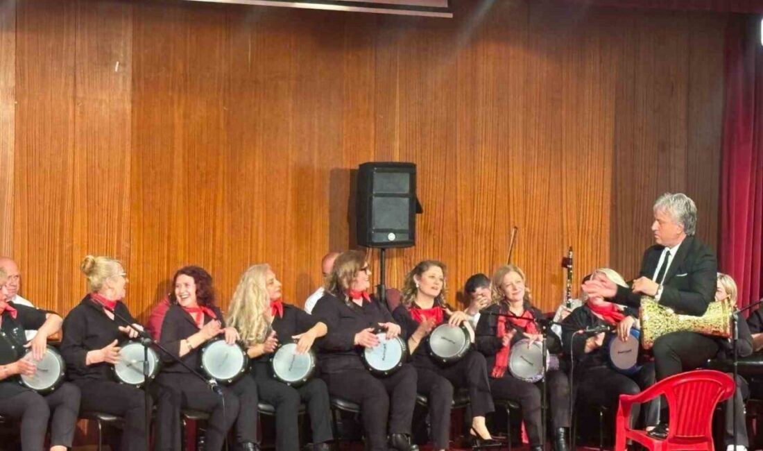 Eskişehir’de Taşbaşı Kırmızı Salon’da düzenlenen ‘Ritim Konseri’nde birbirinden güzel eserler